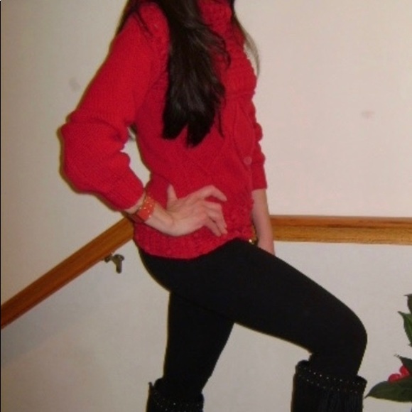 ❤️EUC City UNLTD Cable Knit Sweater - Picture 2 of 9